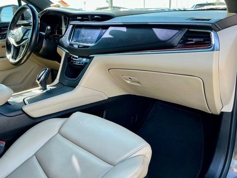 Used 2019 Cadillac XT5 Luxury FWD image 25