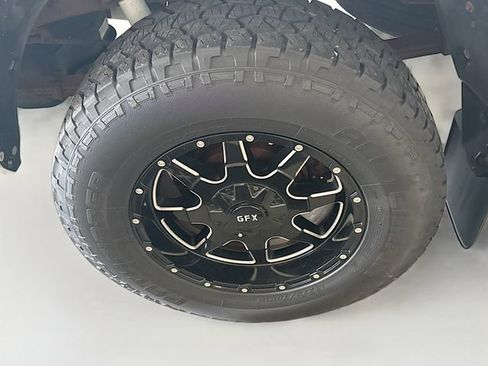 Used 2009 Toyota Tundra SR5 w/ TRD Off-Road Pkg AWD/4WD image 27