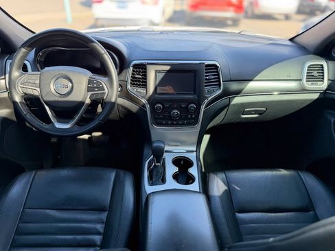 Used 2018 Jeep Grand Cherokee Limited AWD/4WD image 10