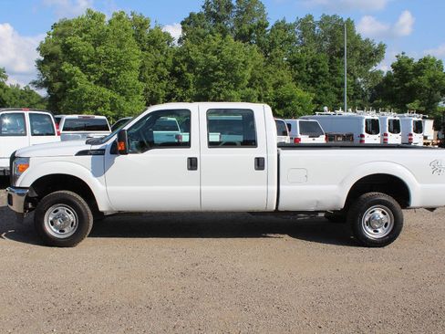 Used 2015 Ford F250 XL w/ Power Equipment Group AWD/4WD image 8
