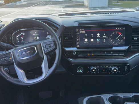Used 2023 GMC Sierra 1500 Elevation image 13
