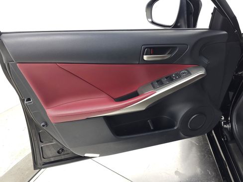 Used 2018 Lexus IS 300 F Sport w/ F Sport Package image 12