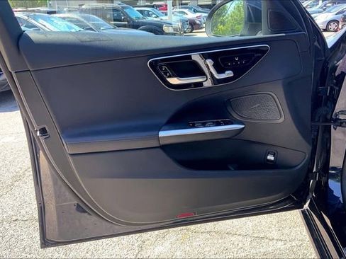 Certified 2022 Mercedes-Benz C 300 4MATIC Sedan image 18