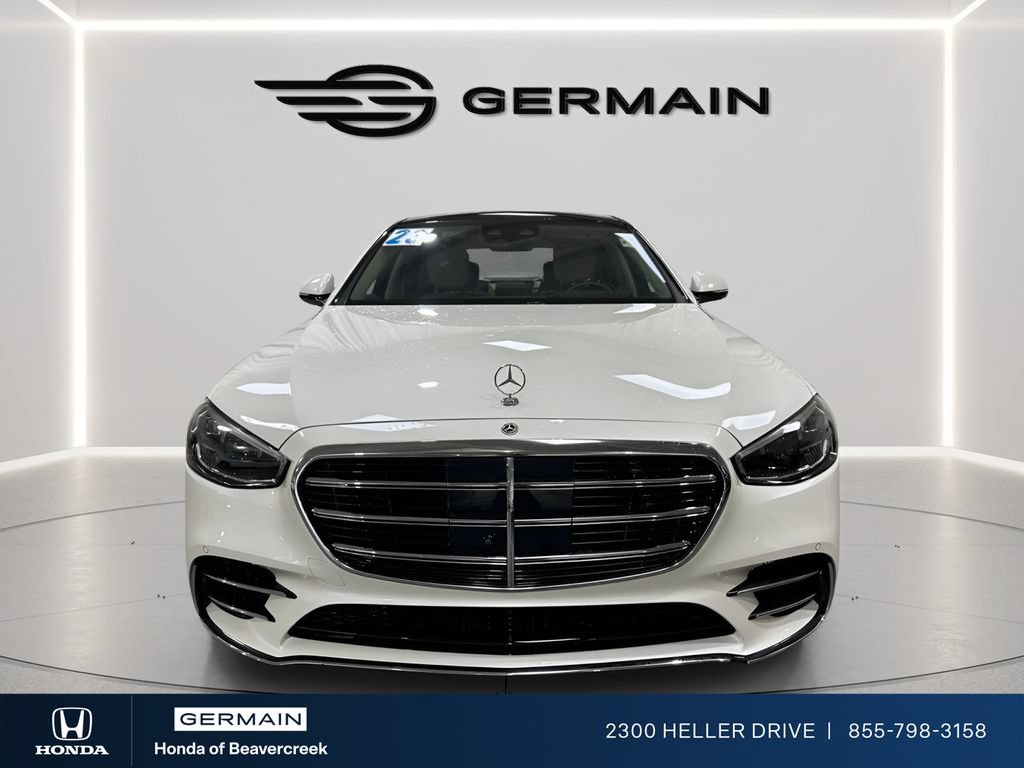 Used 2023 Mercedes-Benz S 580 4MATIC Sedan image 3