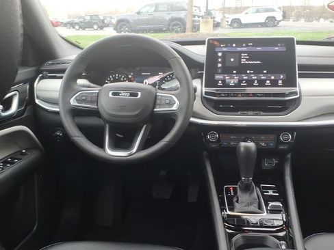 Certified 2024 Jeep Compass Limited AWD/4WD image 10