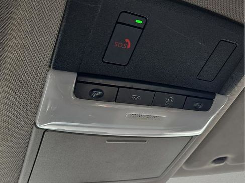 Used 2022 Nissan Rogue SV FWD image 12