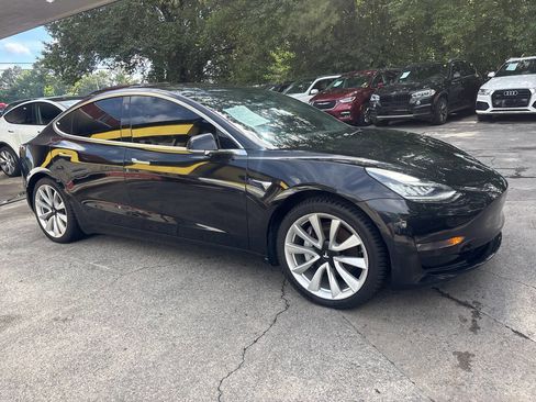 Used 2018 Tesla Model 3 Long Range AWD/4WD image 4