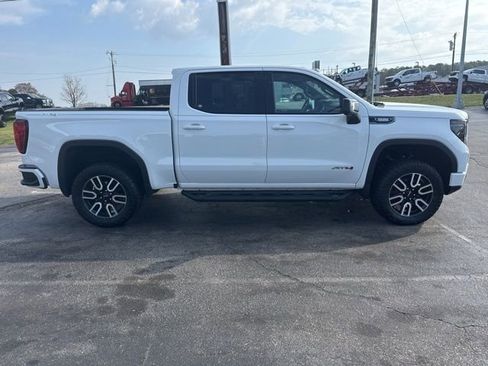 Used 2022 GMC Sierra 1500 AT4 w/ AT4 Preferred Package image 4