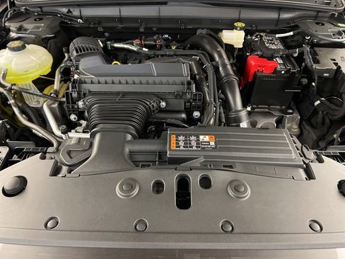 Used 2025 Lincoln Nautilus Premier w/ Equipment Group 102A image 36