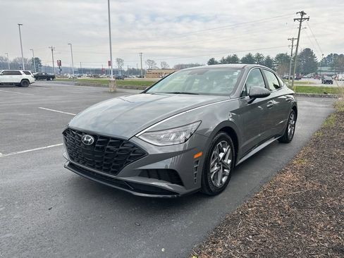 Used 2023 Hyundai Sonata SEL FWD image 4