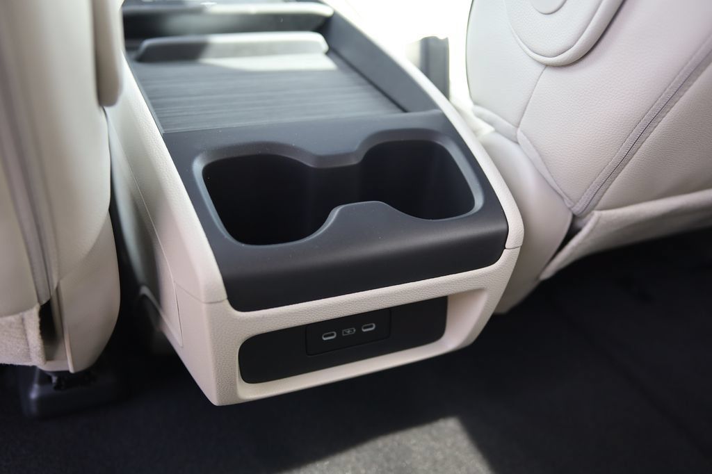 New 2027 Honda Odyssey Touring image 30