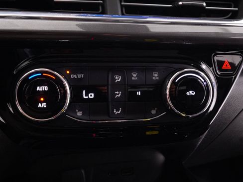 Used 2024 Chevrolet Trax ACTIV w/ Driver Confidence Package FWD image 14