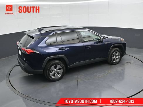Used 2025 Toyota RAV4 XLE AWD/4WD image 43