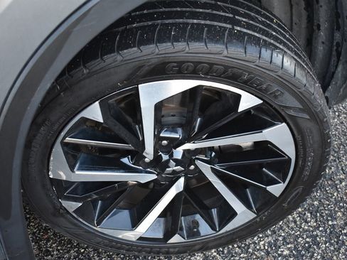 Used 2023 Mitsubishi Outlander SE image 14