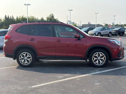 Used 2023 Subaru Forester Premium AWD/4WD image 4