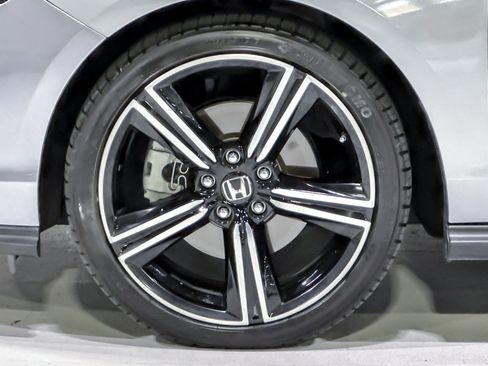 Used 2023 Honda Accord Sport image 13