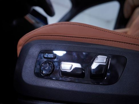 New 2026 BMW X7 xDrive40i w/ M Sport Package image 13