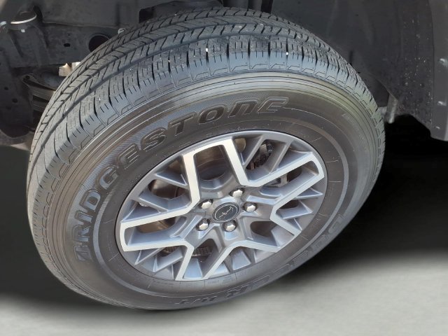 Used 2025 Jeep Wrangler Unlimited Sahara AWD/4WD image 7
