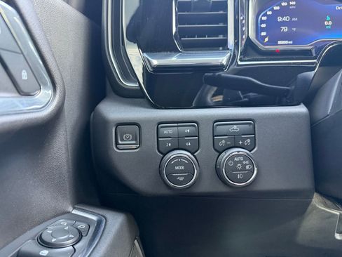 Used 2023 Chevrolet Silverado 1500 RST w/ Convenience Package II AWD/4WD image 19