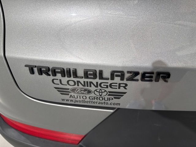 Used 2023 Chevrolet TrailBlazer LS w/ LPO, Blackout Package FWD image 10