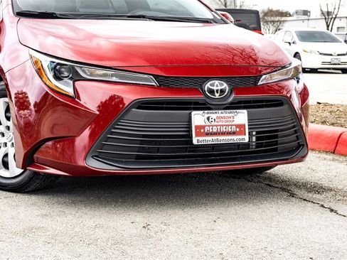 Used 2026 Toyota Corolla LE image 3