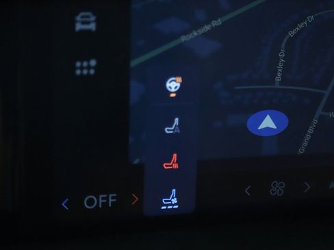 Certified 2025 Lincoln Aviator Black Label image 33