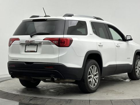 Used 2017 GMC Acadia SLE image 6