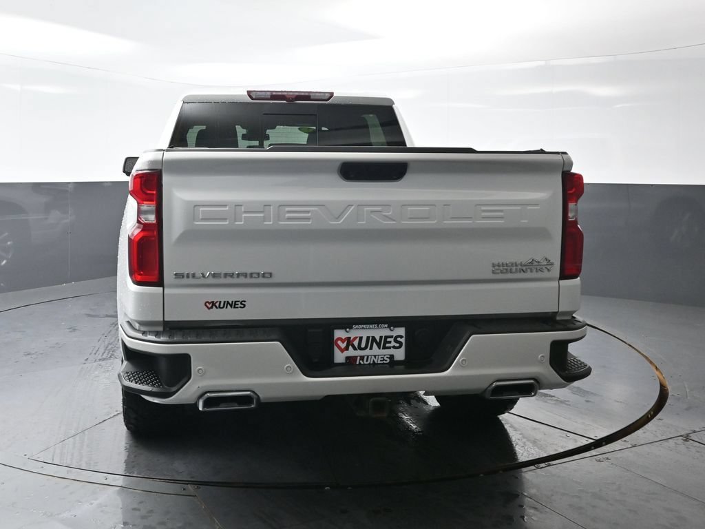 Used 2022 Chevrolet Silverado 1500 High Country w/ High Country Premium Package AWD/4WD image 13