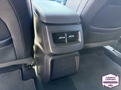 Certified 2024 Chevrolet Equinox EV LT FWD image 12