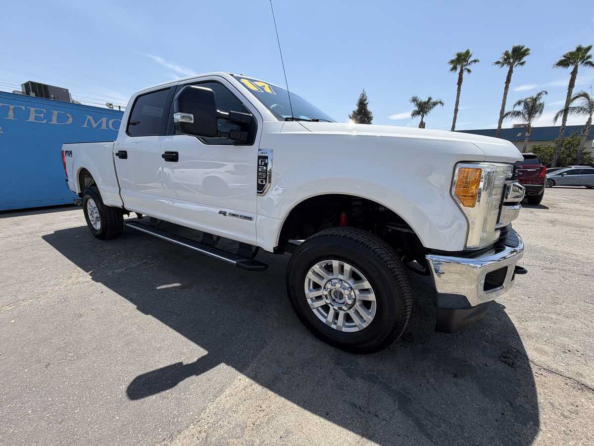 Used 2017 Ford F250 XLT w/ XLT Value Package AWD/4WD image 9