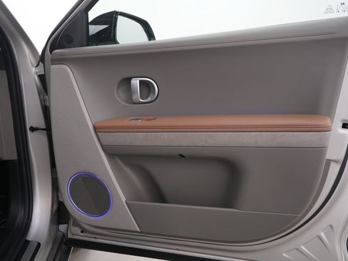 Certified 2024 Hyundai Ioniq 5 Limited AWD/4WD image 9