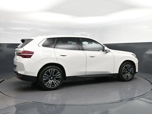 Used 2026 BMW X3 xDrive30i w/ Premium Package AWD/4WD image 8