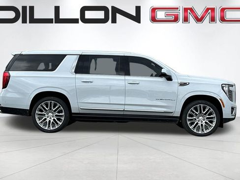 New 2026 GMC Yukon XL Denali w/ Denali Reserve Package AWD/4WD image 3