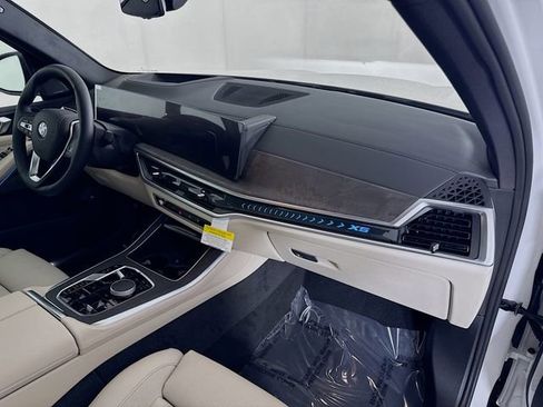 New 2026 BMW X5 xDrive50e image 29