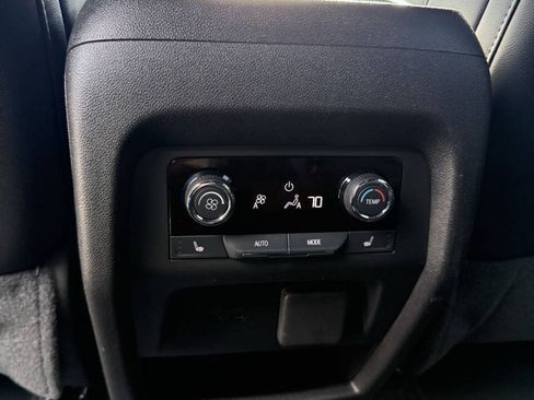 Used 2025 Chevrolet Traverse RS w/ LPO, Floor Liner Package AWD/4WD image 9