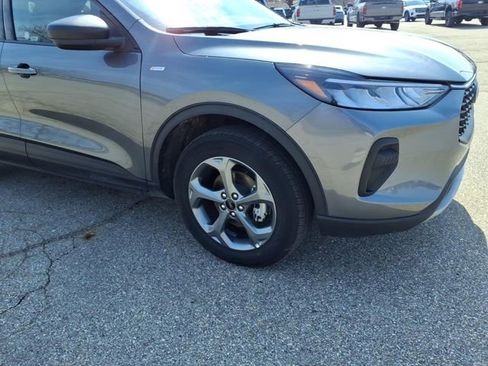 Certified 2025 Ford Escape ST-Line image 4