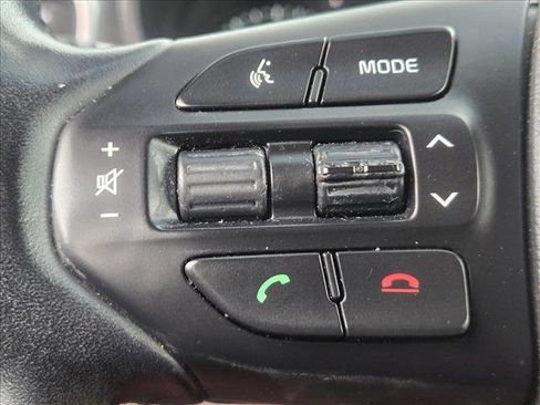 Used 2016 Kia Sorento EX image 12