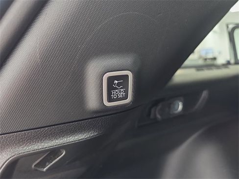 Used 2023 Jeep Grand Cherokee Altitude image 35