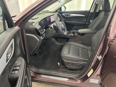 Used 2024 Buick Envision Avenir AWD/4WD image 10