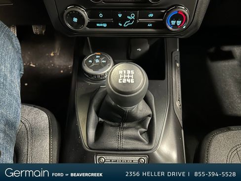 New 2025 Ford Bronco 4-Door image 18