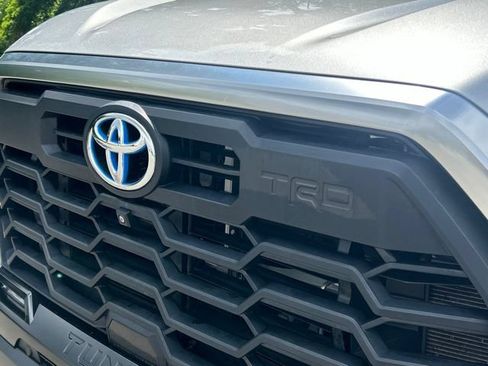 Used 2022 Toyota Tundra Limited w/ TRD Off-Road Package AWD/4WD image 13