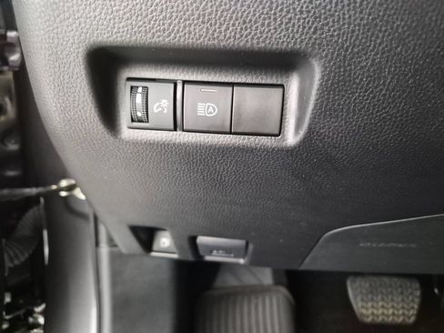 Used 2024 Toyota RAV4 LE AWD/4WD image 12