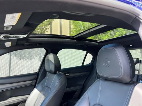 Used 2023 Alfa Romeo Stelvio Ti image 19