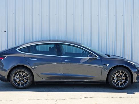 Used 2020 Tesla Model 3 Standard Range Plus image 51