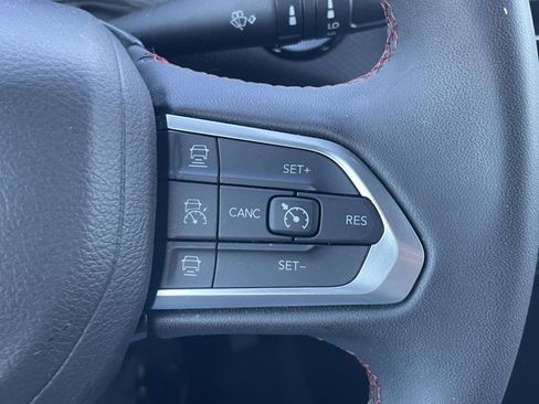 Certified 2025 Jeep Compass Trailhawk AWD/4WD image 13