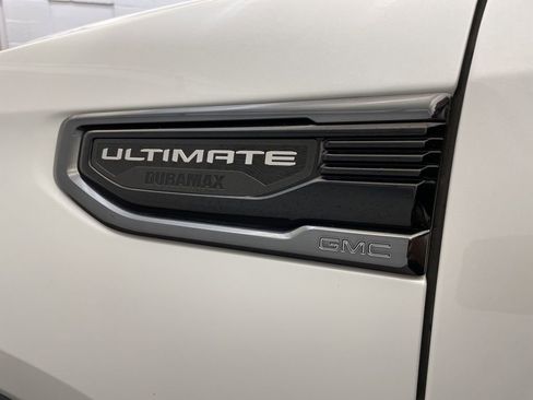 Used 2024 GMC Sierra 1500 Denali Ultimate image 11