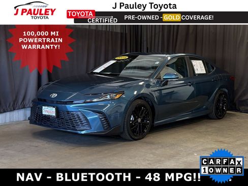 Certified 2025 Toyota Camry SE image 1