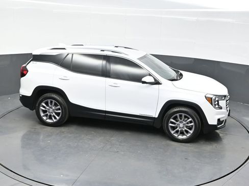Used 2023 GMC Terrain SLT w/ Tech Package AWD/4WD image 38
