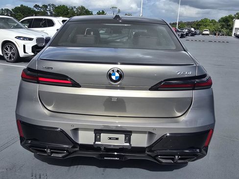 New 2026 BMW 760i xDrive w/ Executive Package AWD/4WD image 23