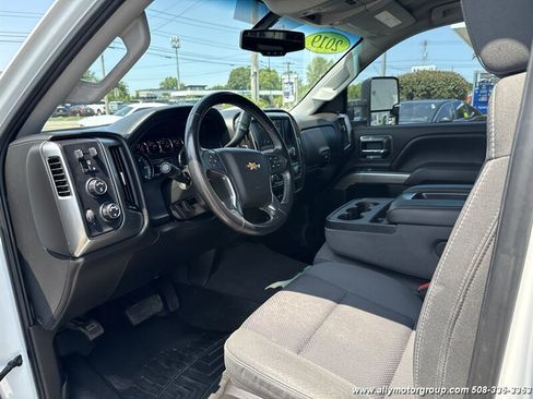 Used 2019 Chevrolet Silverado 2500 LT AWD/4WD image 15